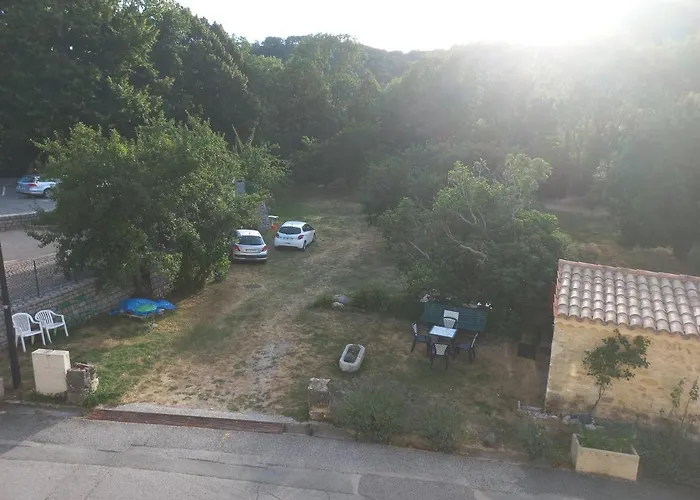 Pays Du Verdon , Etape, Sejour Fraicheur Dans Maison De Caractere