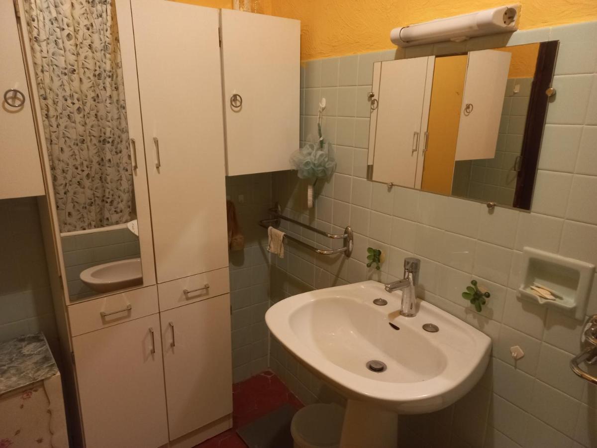 Pays Du Verdon , Etape, Sejour Fraicheur Dans Maison De Caractere Homestay *